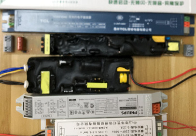 拼搏在线官网_拼搏（中国）紫外线消毒灯用CBB81 822J1600V拼搏在线官网_拼搏（中国）
大规模出货